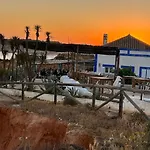 Beachfront Seaview Litoralmar Apt, Fast Wifi, Airco, Pool, Private Parking Appartement *