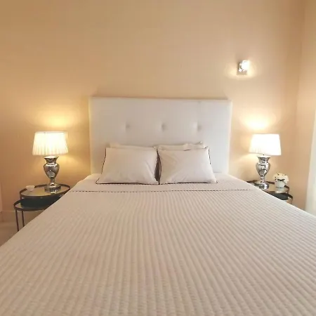 Apartman Beachfront Seaview Litoralmar Apt, Fast Wifi, Airco, Pool, Private Parking