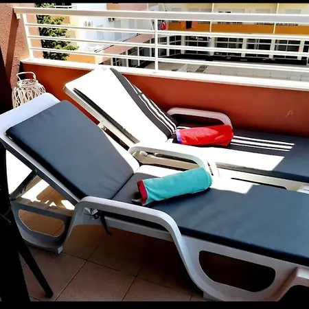 아파트 Beachfront Seaview Litoralmar Apt, Fast Wifi, Airco, Pool, Private Parking *