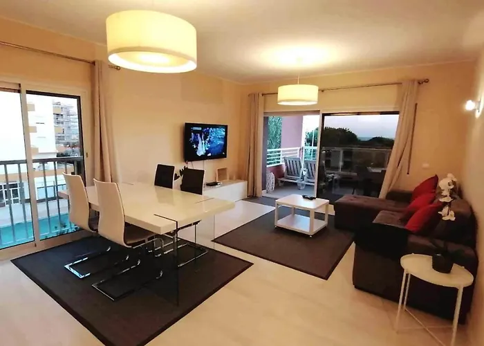 Beachfront Seaview Litoralmar Apt, Fast Wifi, Airco, Pool, Private Parking *