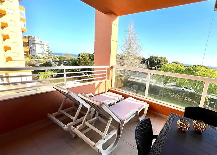 Beachfront Seaview Litoralmar Apt, Fast Wifi, Airco, Pool, Private Parking