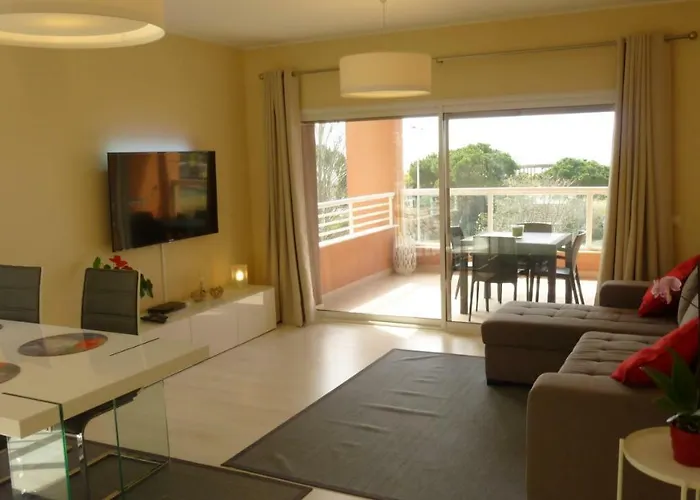 Beachfront Seaview Litoralmar Apt, Fast Wifi, Airco, Pool, Private Parking 아파트 포티마오