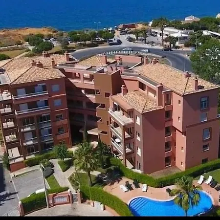 Beachfront Seaview Litoralmar Apt, Fast Wifi, Airco, Pool, Private Parking * بورتيماو