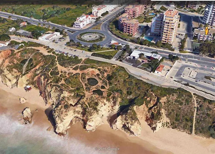 Beachfront Seaview Litoralmar Apt, Fast Wifi, Airco, Pool, Private Parking Appartement